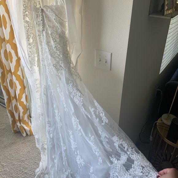 Maggie sottero brand new never worn wedding gown - Picture 8 of 16